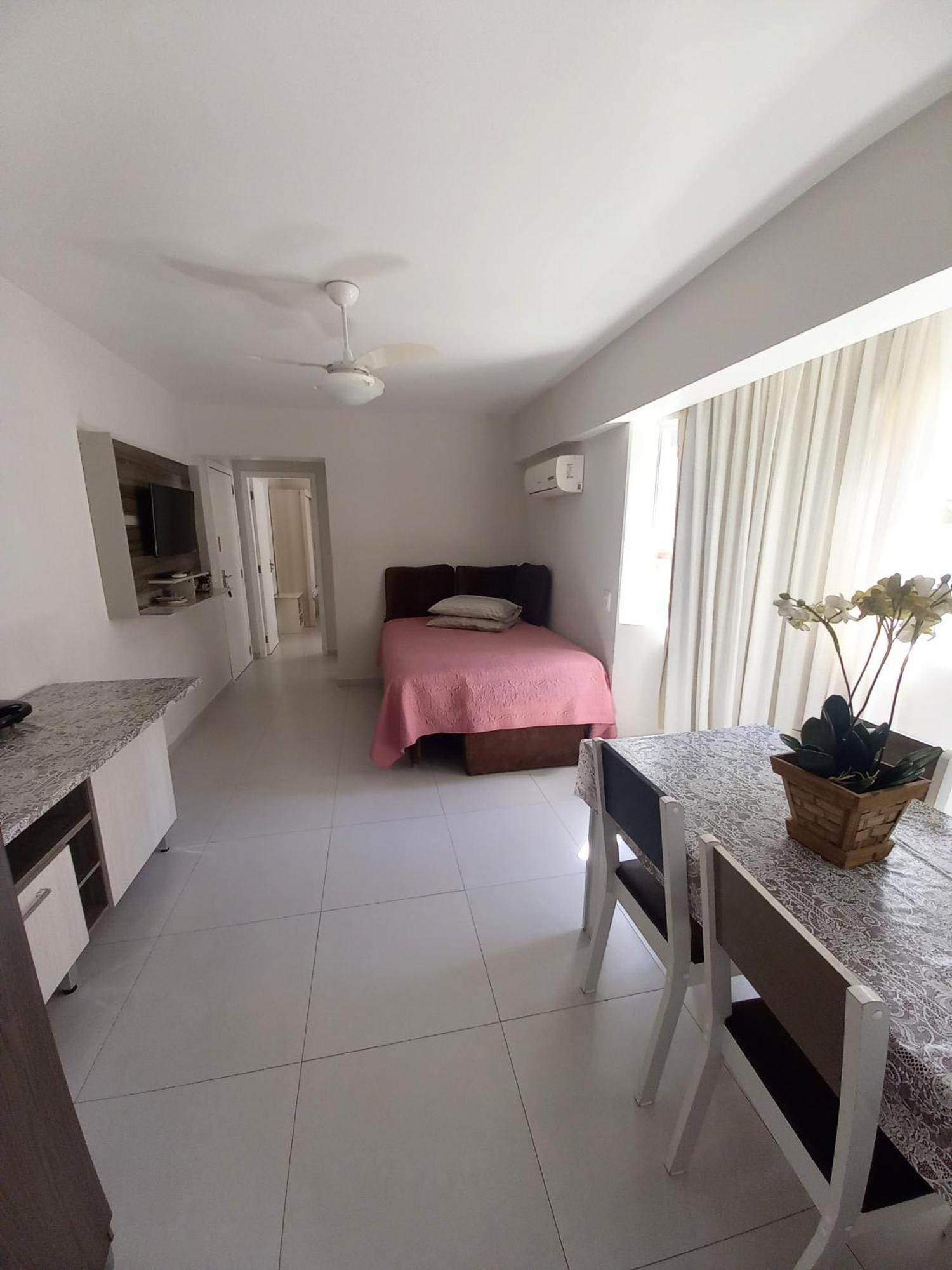 Apartment Apto 1 Em Bc, Vista Mar, Ar Condicionado Split No E Na Sala *